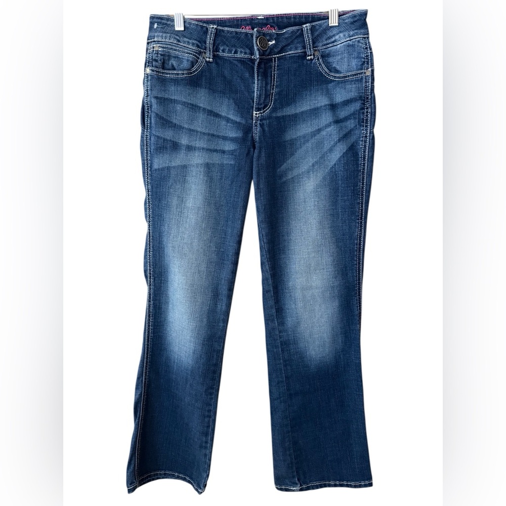 Wrangler Women's Premium Patch Mae with Booty up Technology Light Blue Jean 7x32